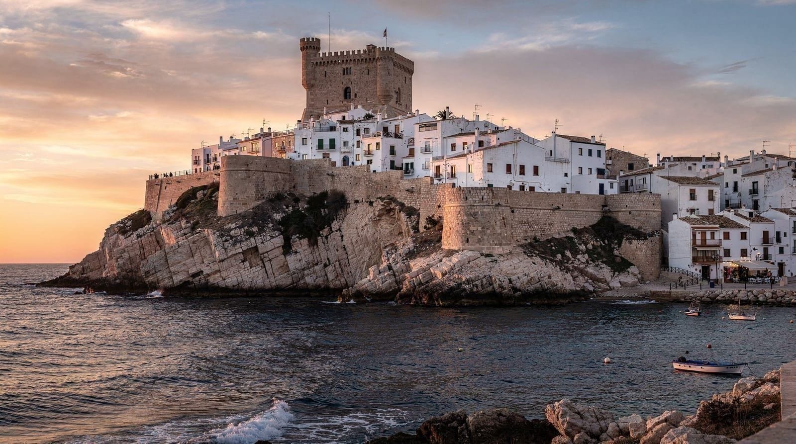 Valencia: excursion to Morella and Peñíscola with tickets