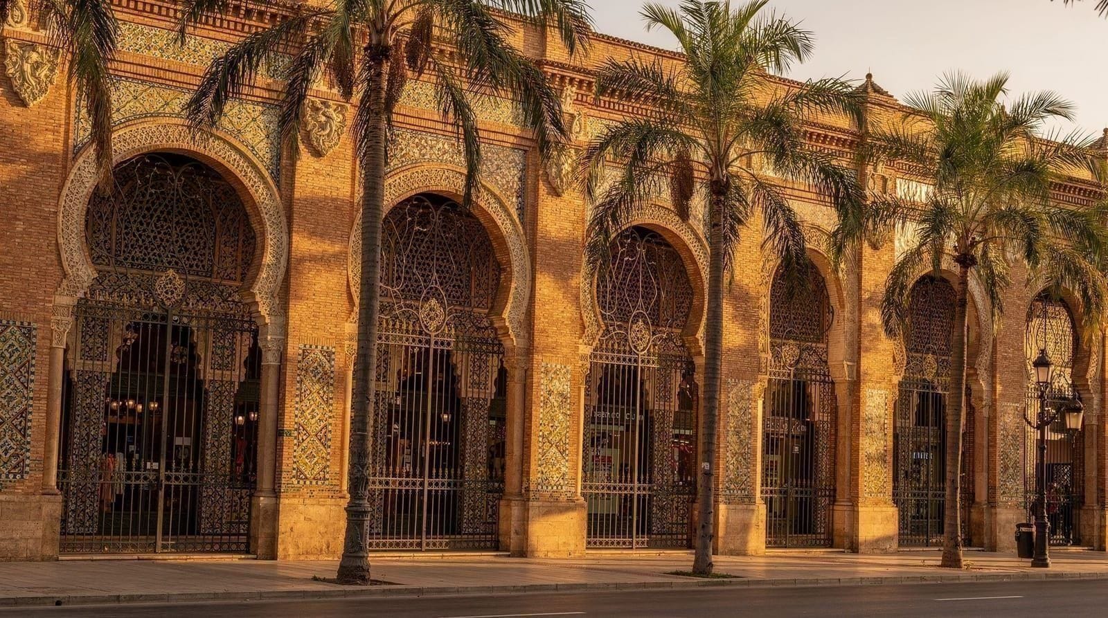 Mercado de Colón Valencia: food halls, bars and cafés guide — Guide to Valencia's Mercado de Colón: the 1916 Modernista market turned food hal