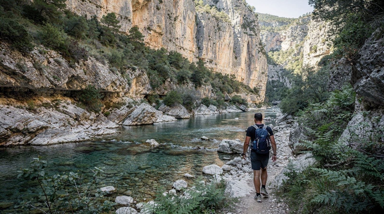 Montanejos nature guide: thermal pools and the Mijares gorge — Complete guide to Montanejos from Valencia: 25°C natural thermal pools, the Mija