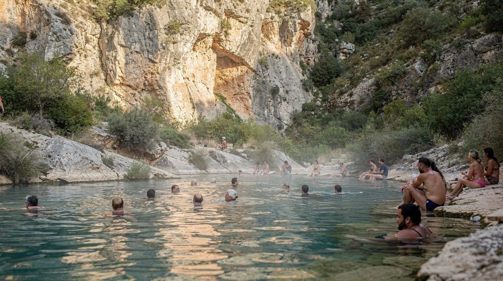Montanejos thermal pools day trip from Valencia: the natural hot springs — Day trip to Montanejos from Valencia — thermal river pools at 25°C year-round, 1